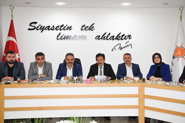 AK PARTİ TUZLA’DA BAŞKAN YAZICI’NINDA KATILDIĞI TOPLANTIYLA SEÇİM STARTI VERDİ