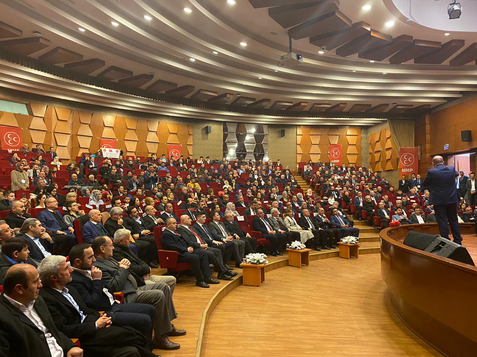 MHP TUZLA ERDEM BAŞKANLA BİR İLKİ GERÇEKLEŞTİRDİ