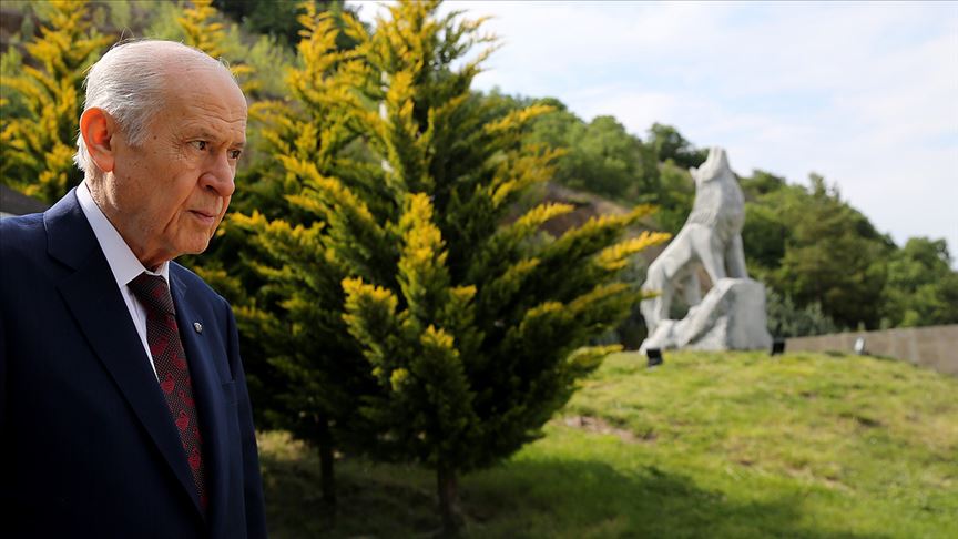 MHP GENEL BAŞKANI BAHÇELİ ÜLKÜCÜ ŞEHİTLER ANITI’NI ZİYARET ETTİ