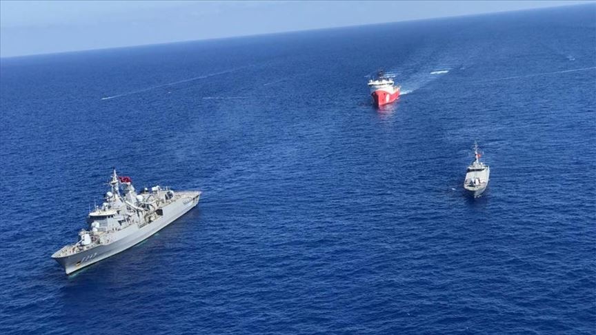 MSB: DENİZLERDE ARAŞTIRMA YAPAN GEMİLERE KORUMA VE REFAKAT GÖREVİ DEVAM EDİYOR