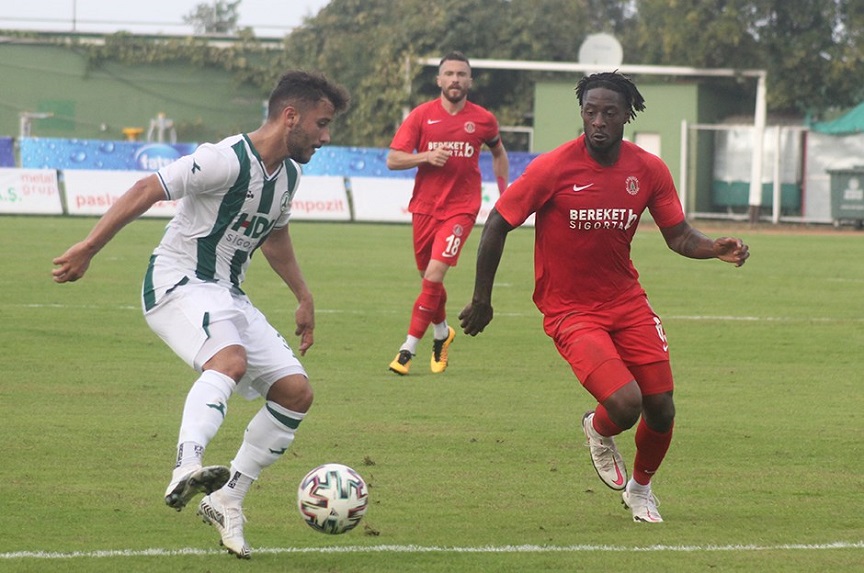 ÜMRANİYESPOR İLK GALİBİYETİNİ GİRESUN DEPLASMANINDA KAZANDI