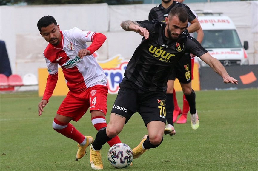 İSTANBULSPOR BOLU DEPLASMANINDA KAZANDI