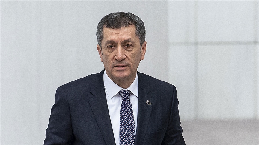 BAKAN SELÇUK: BİR AN ÖNCE YÜZ YÜZE EĞİTİME GEÇİLMESİ İÇİN ŞARTLARIN OLGUNLAŞMASINI BEKLİYORUZ