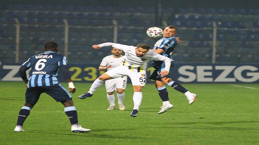 ADANA DEMİR ÜMİT KARAN’LI MENEMENSPOR’U PUANSIZ GÖNDERDİ