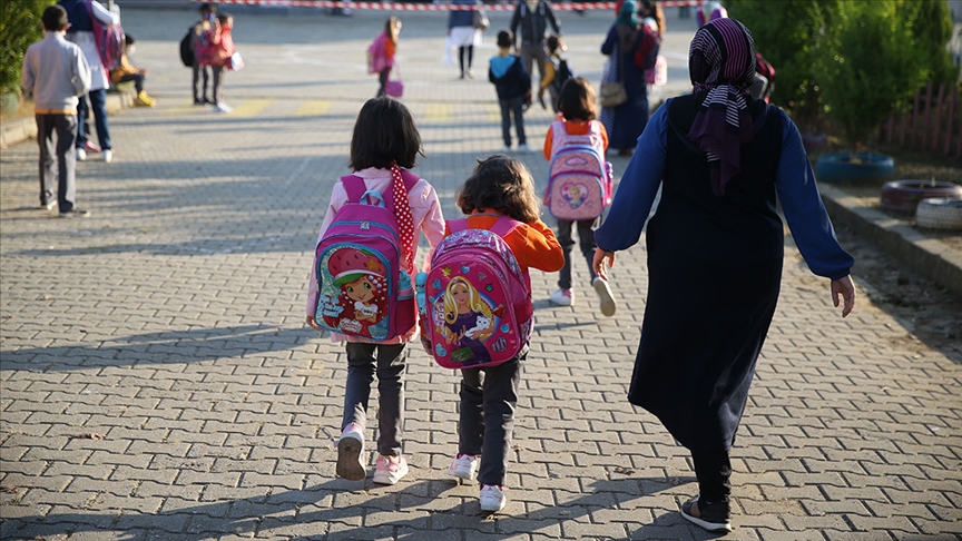 MEB, İLKOKUL VE ORTAOKULLARDA YÜZ YÜZE EĞİTİMİN USUL VE ESASLARINI BELİRLEDİ