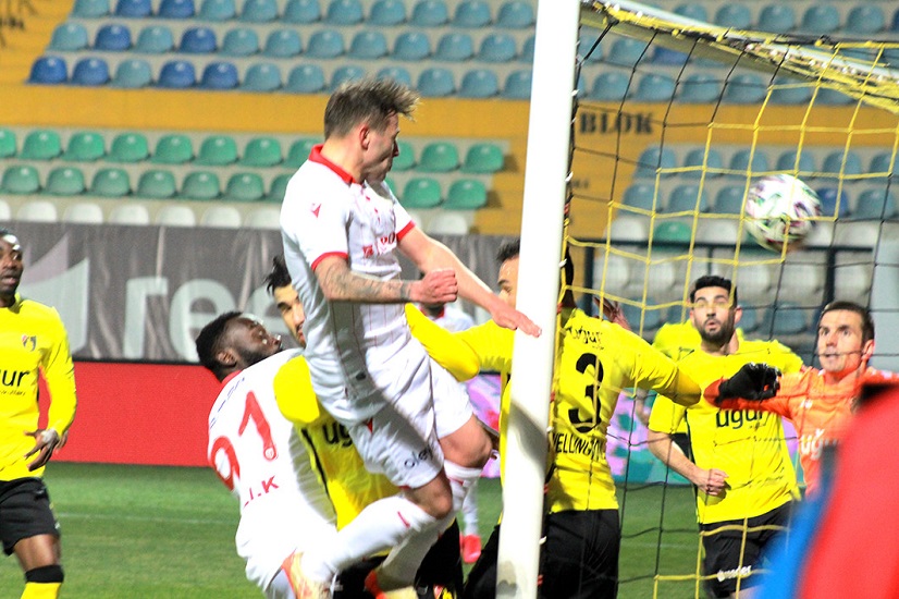 SAMSUNSPOR SÜPER LİGİ DÜŞÜNÜYOR