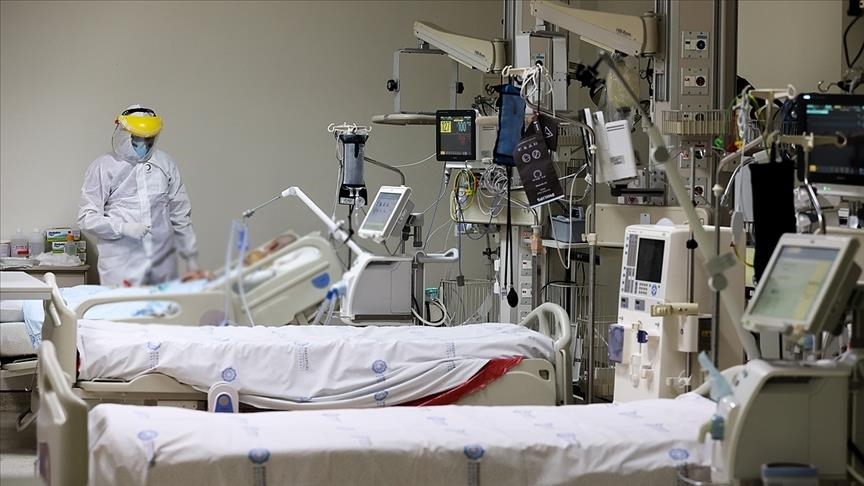 TÜRKİYE’DE 15 BİN 503 KİŞİNİN COVİD-19 TESTİ POZİTİF ÇIKTI, 63 KİŞİ HAYATINI KAYBETTİ