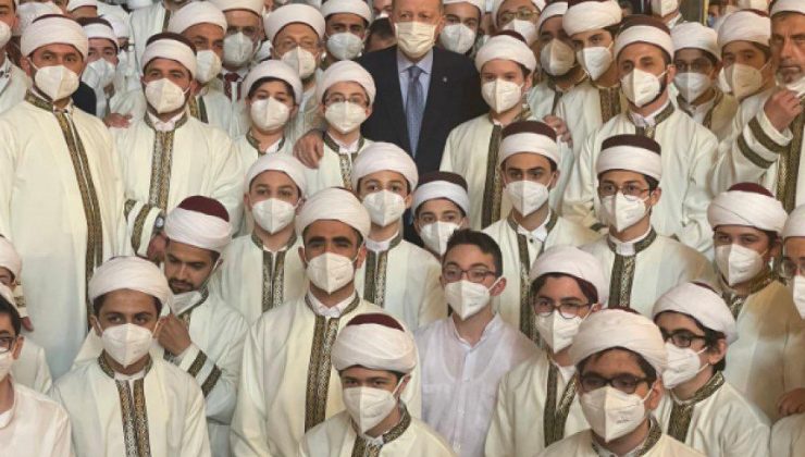 HAFIZLIKLARINI TAMAMLAYAN 136 ÖĞRENCİ AYASOFYA-İ KEBİR CAMİ-İ ŞERİFİ’NDEKİ TÖRENLE İCAZET ALDI