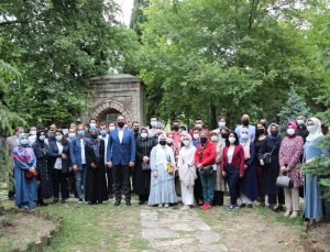 TUZLA AK PARTİ TEŞKİLATI İSTANBUL’UN FETHİNİ HÜNKAR ÇAYIRI’NDA KUR’AN TİLAVETİ VE DUALAR İLE YÂD ETTİ