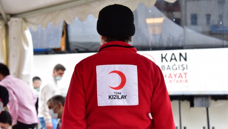 TUZLA’DA ‘KAN VER CAN VER’ KAN BAĞIŞ ETKİNLİĞİ DÜZENLENDİ