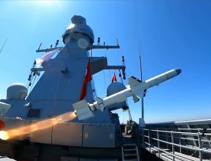 CUMHURBAŞKANI ERDOĞAN, ATMACA GEMİSAVAR FÜZESİ’NİN SON TEST ATIŞINDA HEDEFİ TAM İSABETLE VURDUĞUNU AÇIKLADI