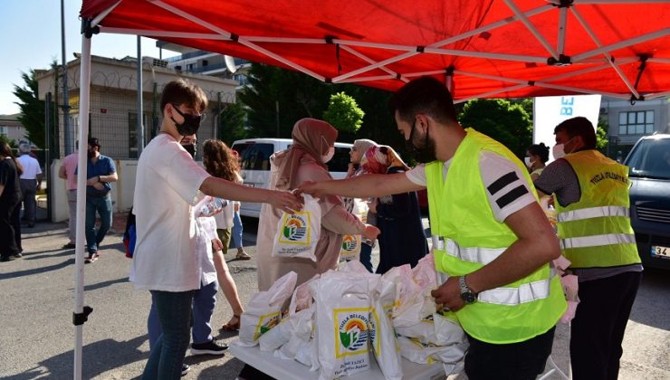 TUZLA BELEDİYESİ’NDEN YKS’YE GİREN ÖĞRENCİLERE HEDİYE