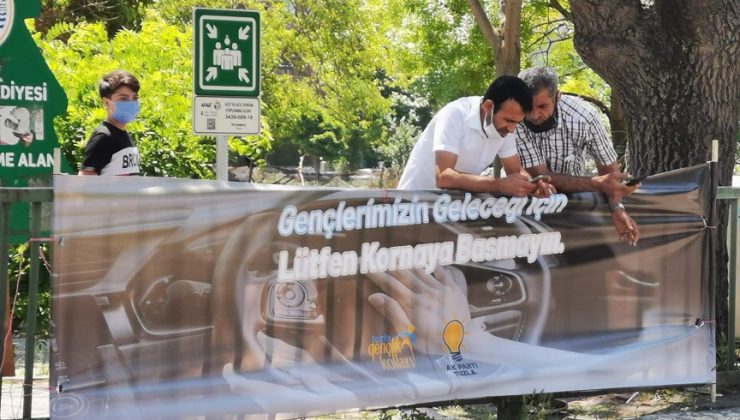 AK PARTİ TUZLA GENÇLİĞİ, LGS’YE GİREN ÖĞRENCİ VE VELİLERİN HEYECANINA ORTAK OLDU!