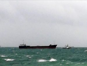 KARTAL’DA SÜRÜKLENEN KARGO GEMİSİNE MÜDAHALE EDİLDİ