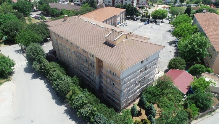 TUZLA BELEDİYESİ’NDEN EĞİTİME 76 MİLYON TÜRK LİRASI KATKI