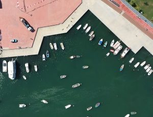 TUZLA’DA MÜSİLAJ TEMİZLEME ÇALIŞMALARI SONUÇ VERDİ, DENİZ ESKİ RENGİNE DÖNDÜ