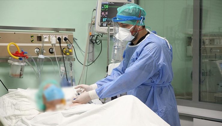 TÜRKİYE’DE 5 BİN 404 KİŞİNİN COVİD-19 TESTİ POZİTİF ÇIKTI, 49 KİŞİ YAŞAMINI YİTİRDİ