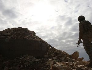 İKNA ÇALIŞMALARI SONUCU 5 TERÖRİST TESLİM OLDU