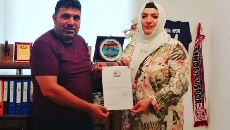 İAKDF KADIN KOLLARINA TECRÜBELİ İSİM