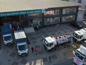 TUZLA’DAN SELDEN ETKİLENEN İLLER İÇİN YARDIM TIRLARI VE İŞ MAKİNELERİ YOLA ÇIKTI