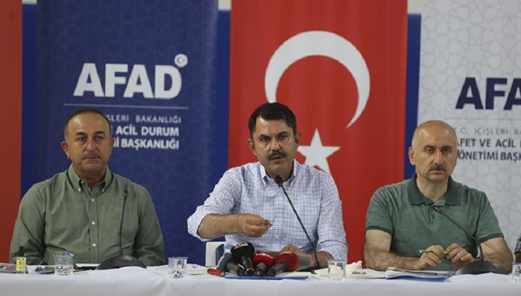 BAKAN ÇAVUŞOĞLU: MANAVGAT’TA 6 UÇAK, 2 İNSANSIZ HAVA ARACI, 2’Sİ YÖNETİM 17 HELİKOPTER İLE ÇALIŞMAYI SÜRDÜRDÜK