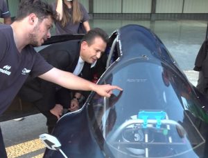 TEKNOFEST, ELEKTRİKLİ ARAÇ YARIŞLARI’NDA 3 DALDA ÖDÜL ALAN ÖĞRENCİLERE BAŞKAN YAZICI’DAN ÖZEL DESTEK