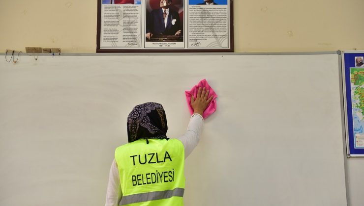 TUZLA’DA YÜZ YÜZE EĞİTİME ÖNCESİ OKULLAR TEMİZLENDİ