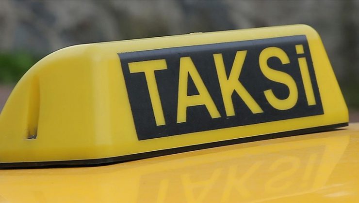 İSTANBUL’DA BİRÇOK NOKTADA TAKSİCİLERE YÖNELİK DENETİM YAPILDI