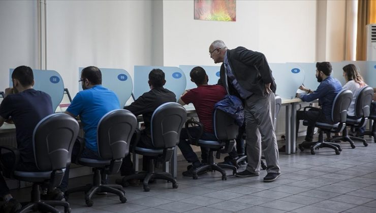 EHLİYET VE ÇEŞİTLİ KURSLARIN AŞISIZ SINAV GÖREVLİLERİNE PCR ZORUNLULUĞU