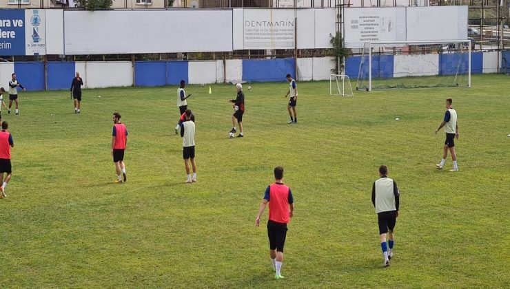 TUZLASPOR, BURSASPOR MAÇININ TAKTİĞİNİ ÇALIŞTI