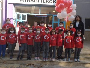 FARABİ İLKOKUL ÖĞRENCİLERİ, 29 EKİM’İ COŞKUYLA KUTLADI
