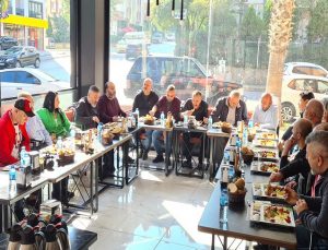 TUZLASPOR ALTYAPISININ MEŞALESİNİ VELİLER YAKTI