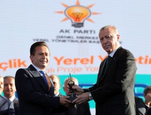 CUMHURBAŞKANI ERDOĞAN’DAN GENÇLERİN ABİSİ ŞADİ BAŞKANA BİR ÖDÜL DAHA