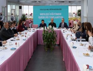 TUZLA’DA MESLEKİ EĞİTİMDE İŞ BİRLİĞİ TOPLANTISI GERÇEKLEŞTİRİLDİ