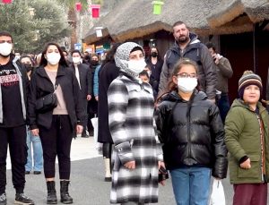 TUZLA BELEDİYESİ’NDEN MEHMET AKİF ERSOY’A ANLAMLI ANMA