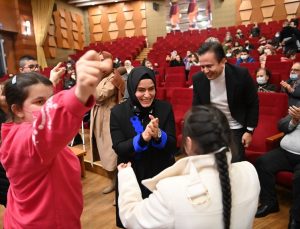 TUZLA’DA BEYAZ BASTON GÖRME ENGELLİLER HAFTASI PROGRAMI DÜZENLENDİ