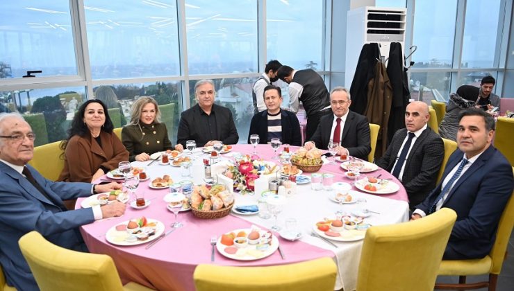 TUZLA’DA OKUL AİLE BİRLİKLERİ TOPLANTISI YAPILDI