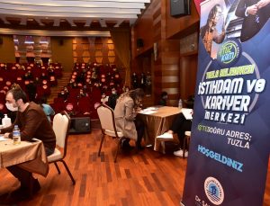 TUZLA’DA 2021 YILINDA 15 BİN KİŞİ İŞE YÖNLENDİRİLDİ