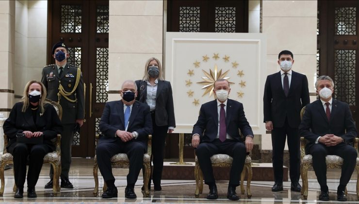 BÜYÜKELÇİLERDEN CUMHURBAŞKANI ERDOĞAN’A GÜVEN MEKTUBU