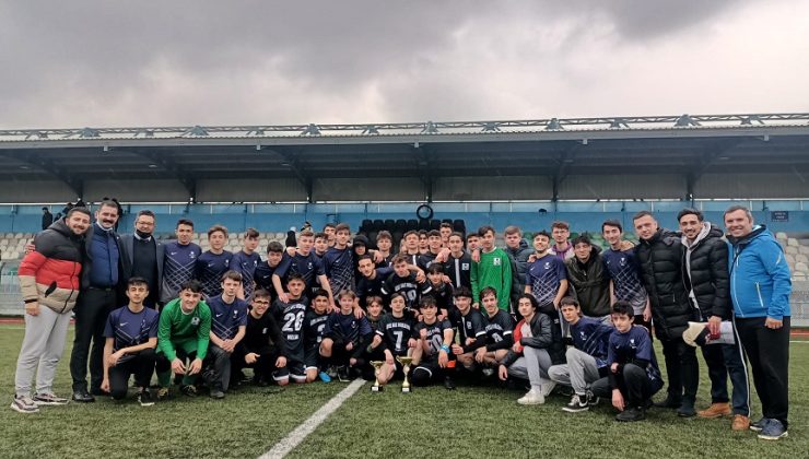 SAKARYA LİSELER ARASI FUTBOL TURNUVASI’NA KALE OKULLARI DAMGASINI VURDU