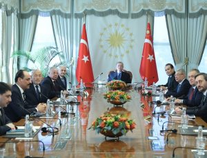 CUMHURBAŞKANI ERDOĞAN TÜRK DEVLETLERİ TEŞKİLATI AKSAKALLAR KONSEYİ HEYETİ’Nİ KABUL ETTİ