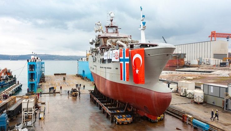 ÖZATA TERSANESİ, JULİE PAULİNE’İ DENİZE İNDİRDİ