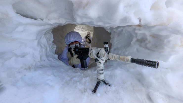 SINIRIN KARLI DAĞLARINDA TERÖRİSTLERE NEFES ALDIRMIYORLAR