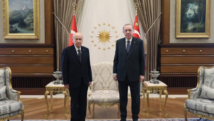 CUMHURBAŞKANI ERDOĞAN’IN BAHÇELİ İLE GÖRÜŞMESİNDE GÜNCEL SİYASET VE DIŞ POLİTİKA ELE ALINDI