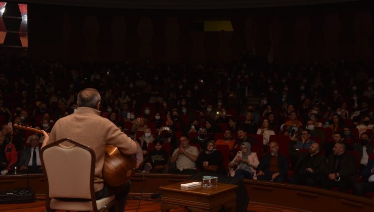 TUZLALI SANATSEVERLER AŞIK VEYSEL TÜRKÜLERİNİ HEP BİRLİKTE SÖYLEDİLER