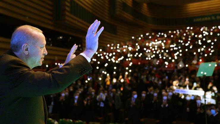 CUMHURBAŞKANI ERDOĞAN: YUVARLAK MASA ETRAFINDA YER BEĞENMEYENLERE MİLLETİM GEREKEN YERİ GÖSTERECEKTİR