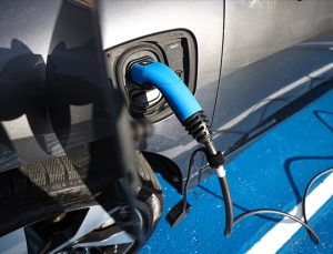 ELEKTRİKLİ ARAÇ ŞARJ İSTASYONLARINA YATIRIM DESTEĞİ VERİLECEK
