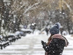 İSTANBUL VE ÇOK SAYIDA İLE YENİDEN KAR GELİYOR! 4 GÜN SÜRECEK