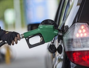 PETROL FİYATLARI ARTTI! MOTORİNE ZAM GELDİ