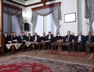 CUMHURBAŞKANI ERDOĞAN, ÇİFTÇİLERLE BULUŞTU: TARIMSAL DESTEKLERİ 29 MİLYAR LİRAYA YÜKSELTTİK